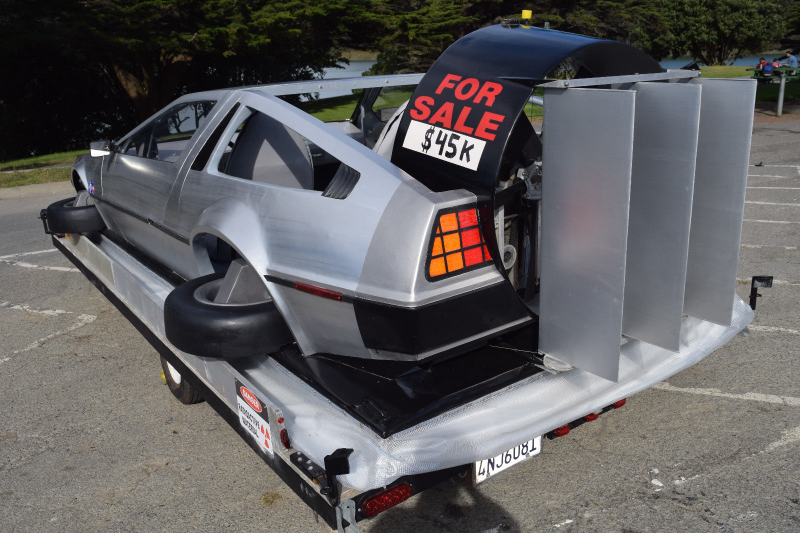 Illustration for article titled You Want This DeLorean Hovercraft for the Seas of Life